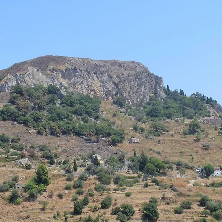 Hébergement de vacances Casa Ioni *